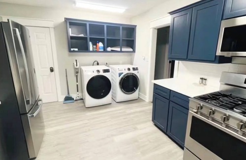 Fort Smith Cottage | Blue Bird Cottage, Cheap & Clean 5 Star Guest Fav, New Hosts! No Cleaning Fee!