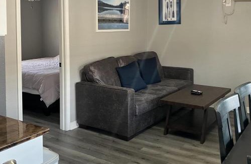 Branson House | Blue Haven 28