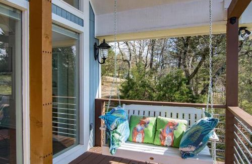 Blue Eye House | Blue Moon Cottage