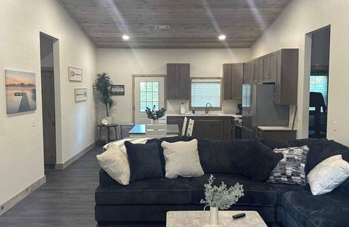 Mountain Home Cabin | Boater's Bliss at Fish & Fiddle Family Resort & Extended Stay