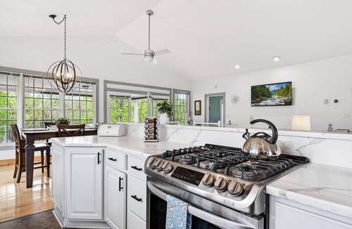 Burkesville House | Boating, Fishing, Golf, and more.