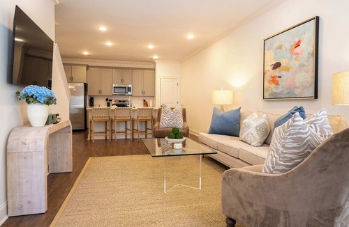 Oxford House | Boho at the Grove by Apex Short Term Stays