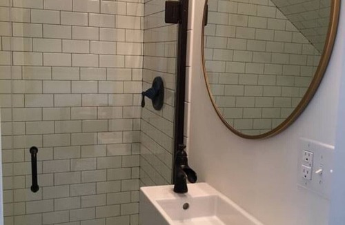 Bonnycastle Apartment | Bonnycastle Carriage House · Stellar Suites | Sunny Carriage House | Highlands