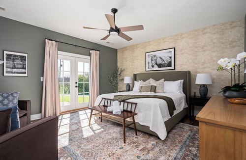 Nazareth House | Bourbon Retreat Hot Tub + Game