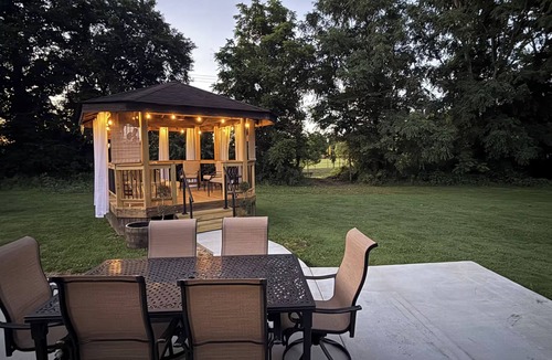 Buechel House | Bourbon Trail Lodge, Kentucky Derby, close to Louisville, Bardstown!