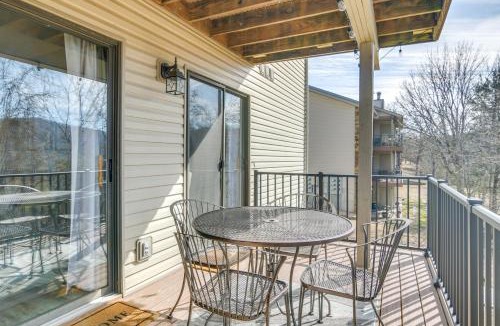 Table Rock Apartment | Branson Family Condo Golf, Relax and Swim!