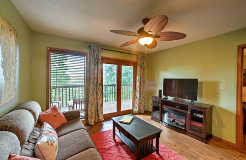 Notch Estates Apartment | Branson West Condo w/Pool + Fishing Lake Access!