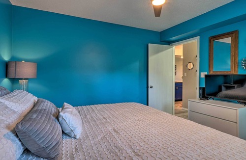 Notch Estates Condo | Branson West Condo w/ Seasonal Pool Access!