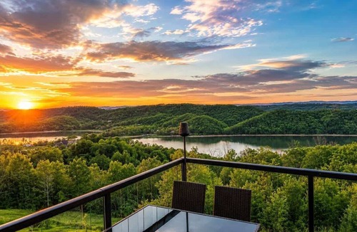 Maynardville House | Breathtaking Lake Views | Game Room, Deck, 4BR