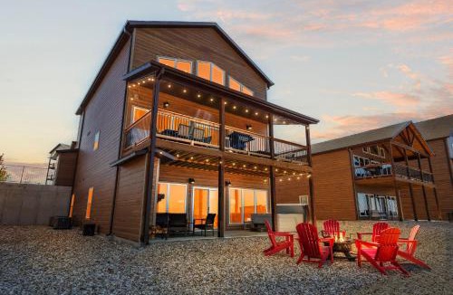 Kimberling City House | Bridge View Boat House at Table Rock Lake
