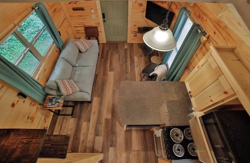 Lookout Valley Neighborhood Association Cabin | Bryce & River Group Rental