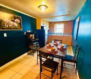 Russell House | Buffalo & Bourbon-1 Bed1 Bath Private Condo