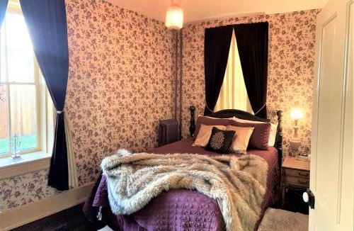 Hays Apartment | Buffalo Haus - Schlyer Place