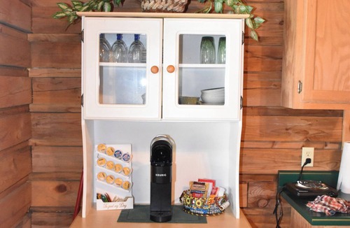 Woodbine Cabin | Butterfly Nook | Pondside Cabin Near Laurel River Lake & Cumberland Falls