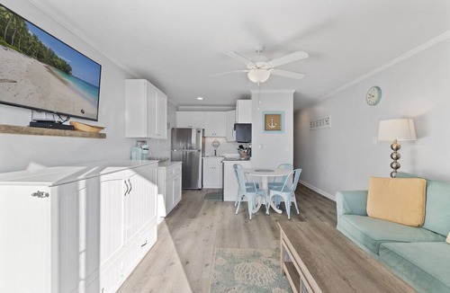 Sneads Ferry Condo | By The Sea: Gorgeous ocean views with balcony!