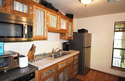 Vian Cabin | Cabin 1, AKA The Treehouse 1 bedroom and a loft. 2 bathrooms. Sleeps 5