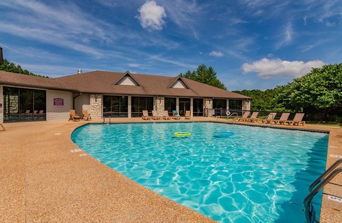 Branson West Cabin | Cabin ∙ 2 bedrooms ∙ 6 guests