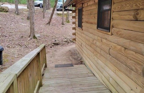 Shell Knob Cabin | Cabin #9 The Spruce-Log cabin on Table Rock Lake