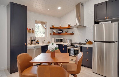 Angel Fire Cabin | Cabin in the Woods, Cold A/C, King Bed, FIre Pit