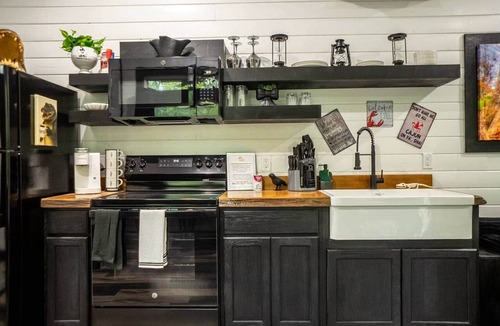 Board Camp House | Cajun Style in Mena