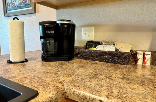 Hollister Condo | Can be a 3 or 6 BR, 2 or 4 Bath Lakefront Condo with Dock Access