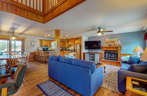 Brigands' Bay House | Canal-front, dog-friendly home in Frisco offers everything you need.