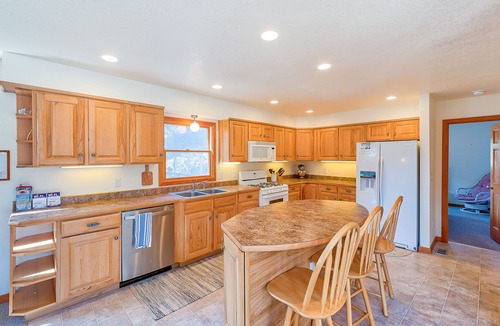 Brigands' Bay House | Canal-front home w/game room, private washer/dryer, WiFi, deck