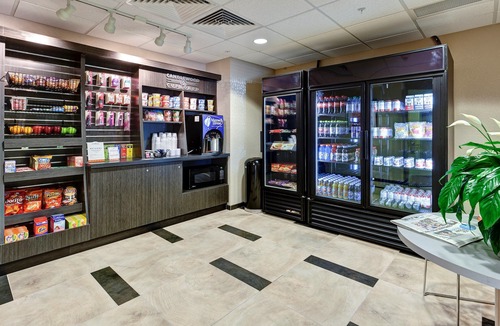 Manhattan Hotel | Candlewood Suites Manhattan by IHG