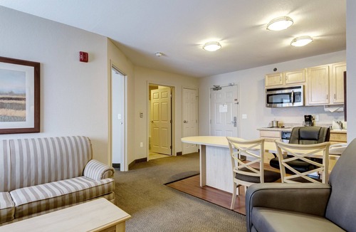 Paducah Hotel | Candlewood Suites Paducah by IHG