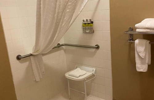 Radcliff Hotel | Candlewood Suites Radcliff - Fort Knox by IHG
