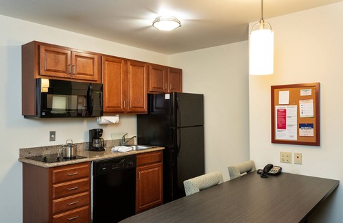 Roswell Hotel | Candlewood Suites Roswell New Mexico by IHG
