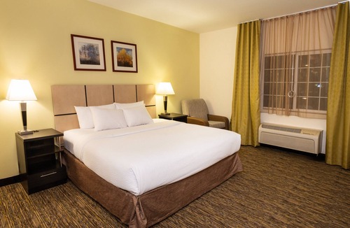 Roswell Hotel | Candlewood Suites Roswell New Mexico by IHG