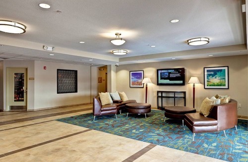 Manhattan Hotel | Candlewood Suites Manhattan, an IHG Hotel