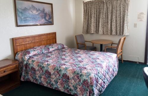 Elwood Hotel | Capri Motel By OYO Elwood, Wathena