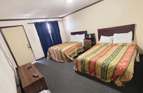 Elwood Hotel | Capri Motel By OYO Elwood, Wathena