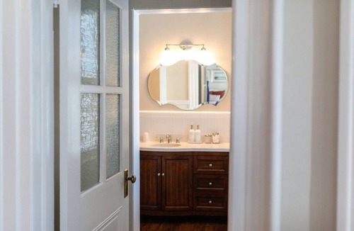 Edenton Bed & Breakfast | Captain’s Quarters Inn Downtown Edenton 2-Beds Suite 2nd Floor