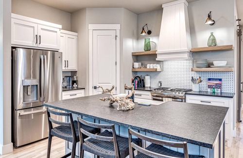 Eufaula House | Carlton Landing- Wrigley Retreat