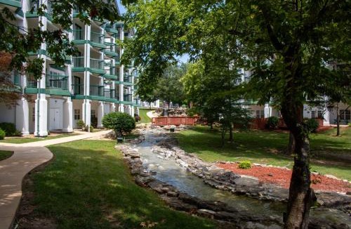 Branson Hotel | Carriage Place