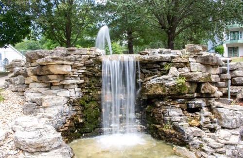 Branson Hotel | Carriage Place