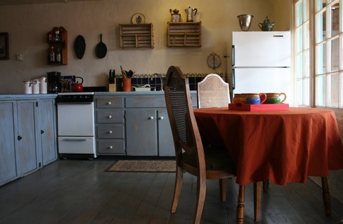 Canoncito Cottage | Casa Abuela~2 Bedroom Adobe with Cedar Hot Tub: Perfect for Families