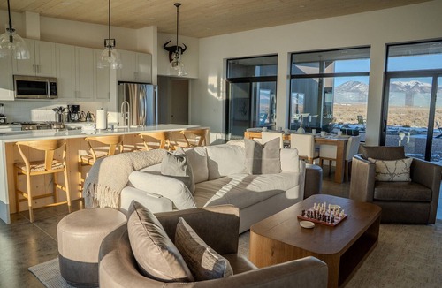El Prado House | Casa de Luz - Privacy and views beyond belief with hot tub and Sauna