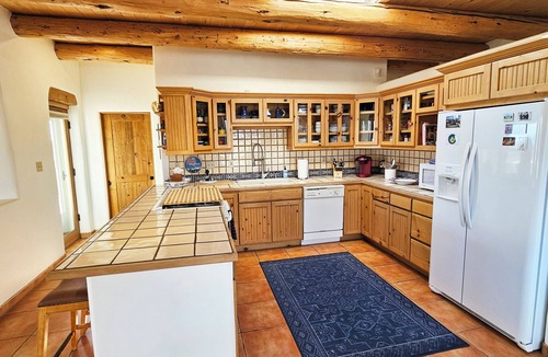 El Prado House | Casa del Gavilan panoramic view patio hot tub wireless wifi fireplace