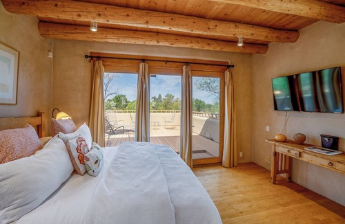 Historic Eastside House | Casa Don Miguel | Stylish Retreat