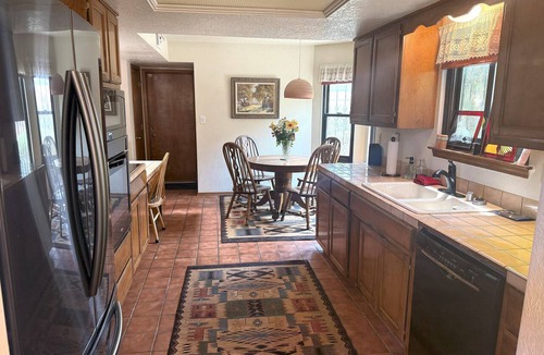 Taylor Ranch House | Casa Herradura: Desert Charm Near Petroglyph Trails, in Albuquerque's Westside.