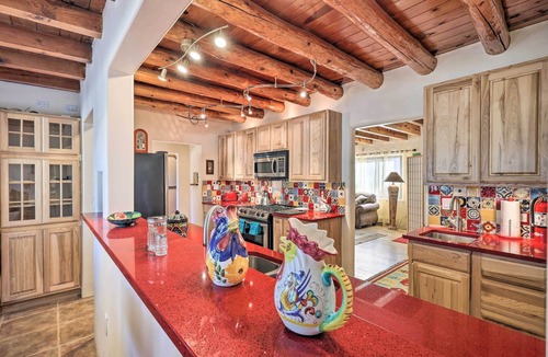 Southside House | 'Casa Rosita' Home, 3 Mi to Santa Fe Plaza!