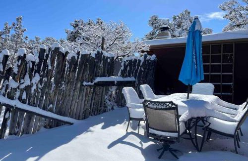 Seton Village House | Casita Azul: Cozy Historic Adobe Retreat in Santa Fe
