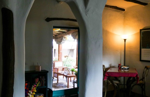 Las Cruces Apartment | Casita Florecita - downtown at the historic Hacienda de Las Cruces