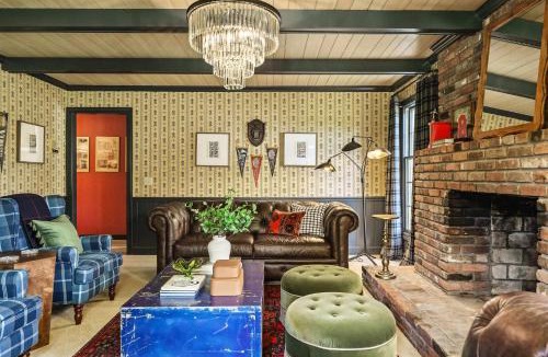 Lebanon House | Cedar Hall - A Charming Vintage Estate