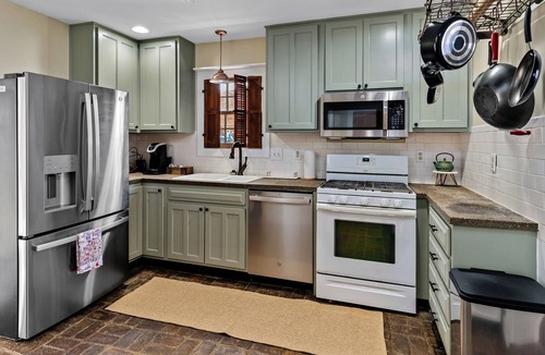 Bardstown Cottage | Celebrate 250 Years & Time Capsule opening Downtown!