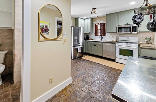 Bardstown Cottage | Celebrate 250 Years & Time Capsule opening Downtown!